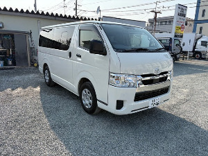 ハイエースバン