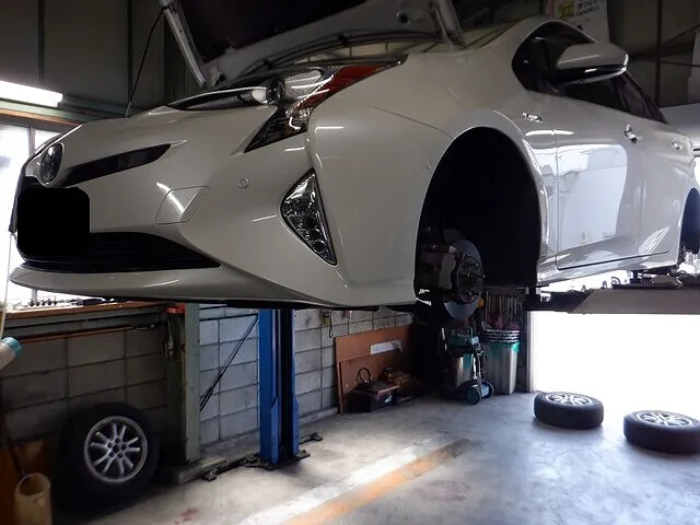 プリウス　車検　岐阜市　笠松町　岐南町　整備　修理　1日車検