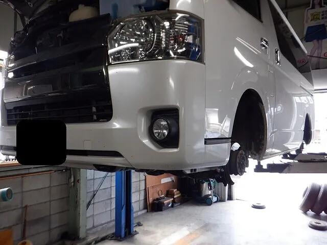 ハイエース　車検　笠松町　岐南町　整備　修理　1日車検