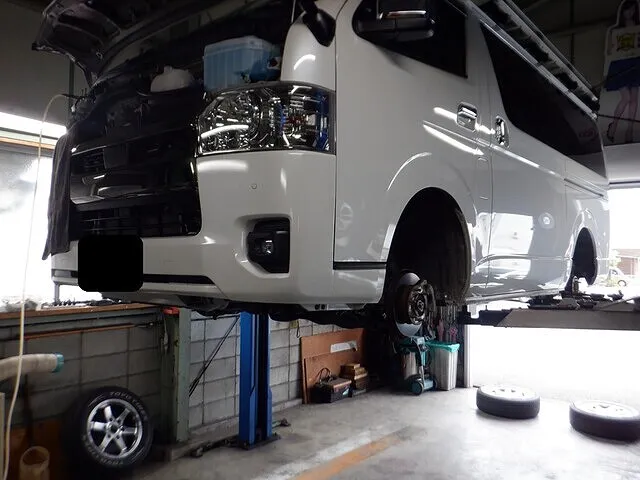 ハイエース　車検　笠松町　岐阜市　整備　修理　1日車検