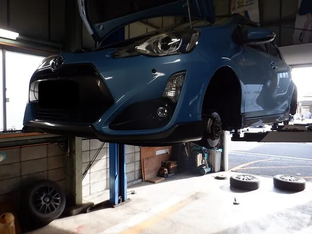 トヨタ　アクア　大垣市　笠松町　柳津町　1日車検　車検