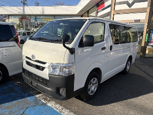 ハイエースバン