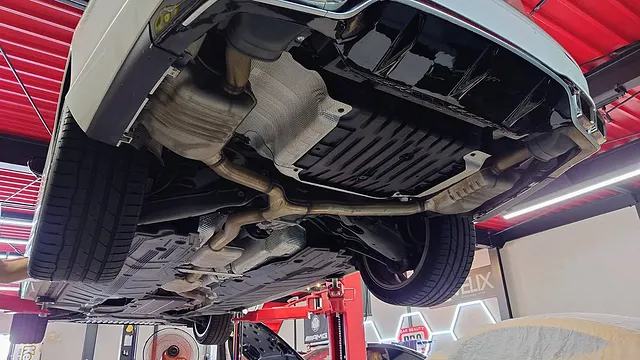 東村山市 カスタム メルセデス・ベンツ E300 ハンドル