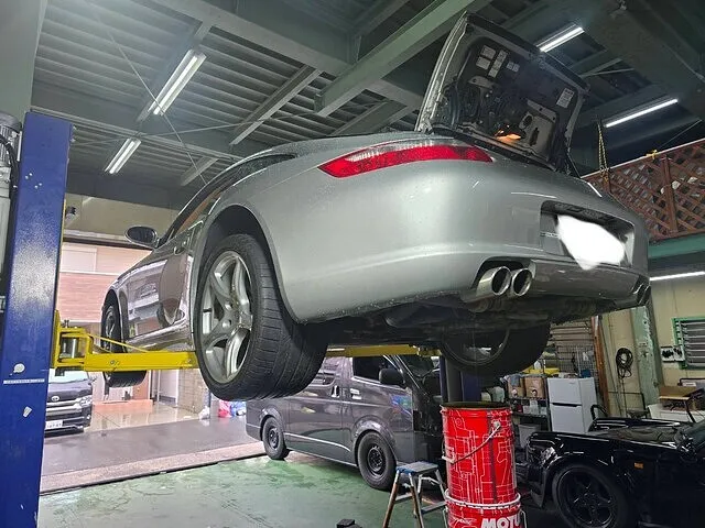 東大阪市　ポルシェ　911　オイル及びエレメント交換