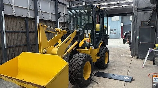 つがる市　A様　ホイールローダー　コマツ　WA-40