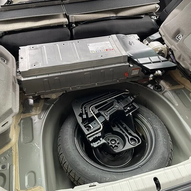 30プリウス　ハイブリッドバッテリー交換