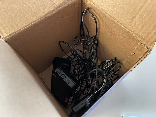 BMW 以前に加工取付けした保険会社レンタルドラレコ取り外し