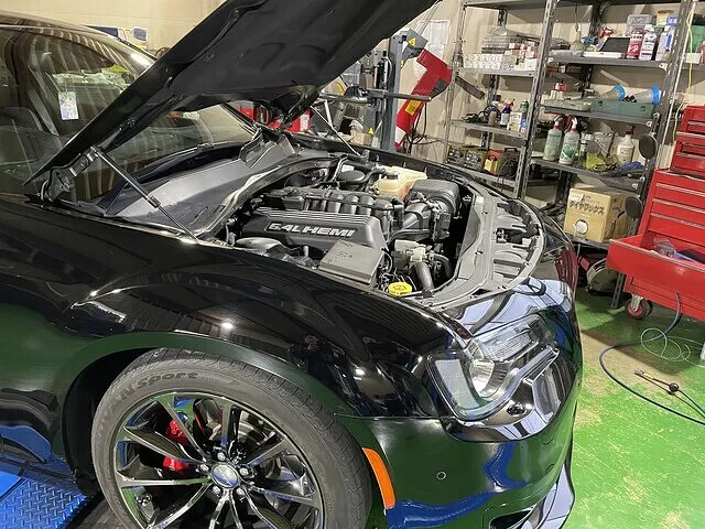 足利市　A様　クライスラー300SRT　オイル交換