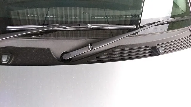 ワイパーゴム交換　笛吹市