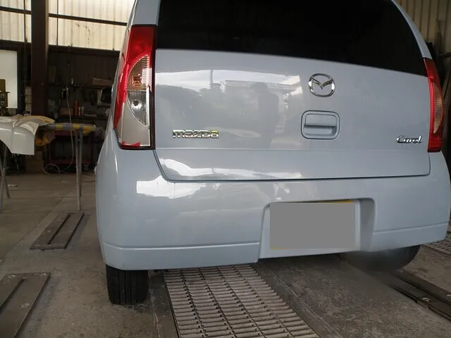 マツダ　キャロル　リアパネル鈑金　笛吹市