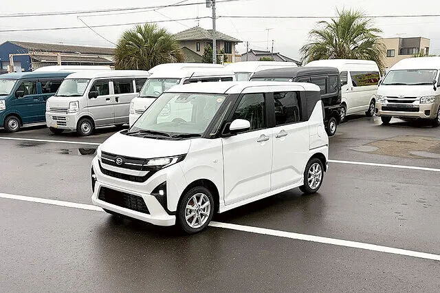 霧島市でダイハツ・ムーヴに乗るなら西自動車がお得！