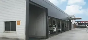 KMS　カーライズ越谷外観