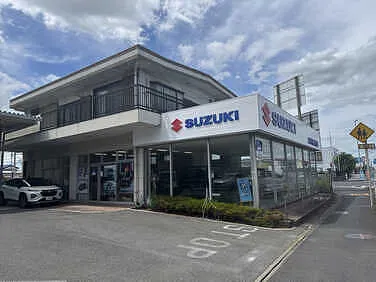 スズキ販売古河寺崎商会外観