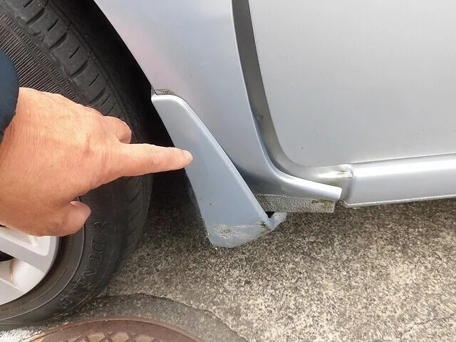 富士市　鈑金塗装　ＮＢＯＸ　左フロントフェンダー交換　左フロンロドア鈑金塗装修理