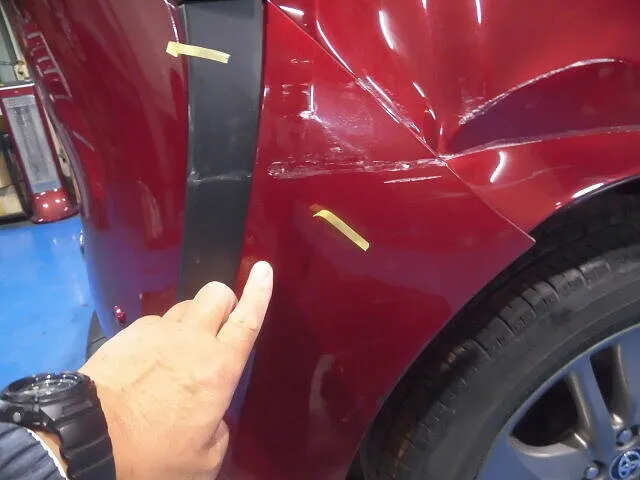 富士市　鈑金塗装　シエンタ　リヤバンパー、右リヤフェンダー交換修理