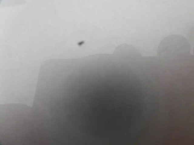 富士市　鈑金塗装　ノート　フード、右リヤドアｷｽﾞ修理塗装