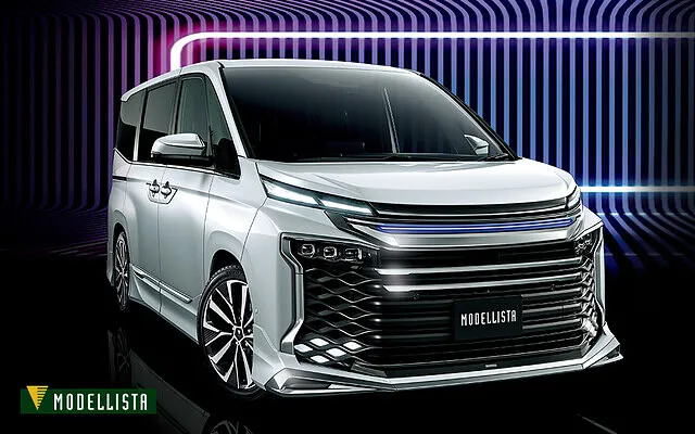 トヨタ　ヴォクシー　カーリース　静岡県　富士市