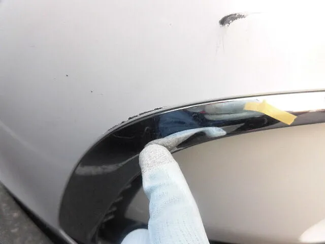 富士市　鈑金塗装　レジェンド　右フロントフェンダー、フロントバンパー交換修理
