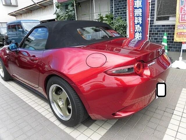 富士市　鈑金塗装　ロードスター　助手席ドアキズ塗装修理