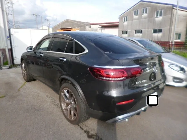 富士市　鈑金塗装　ベンツGLC　左リヤドア交換、リヤフェンダーキズ塗装修理