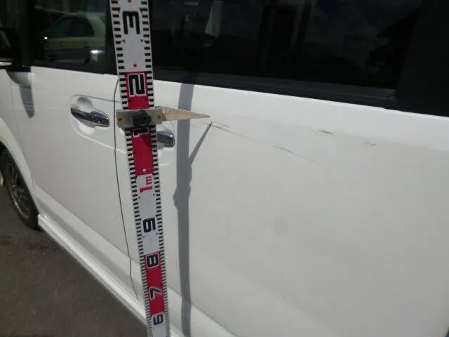 富士市　鈑金塗装　ホンダ　N　BOX　左リヤドア交換、アウトサイドパネルキズ修理塗装