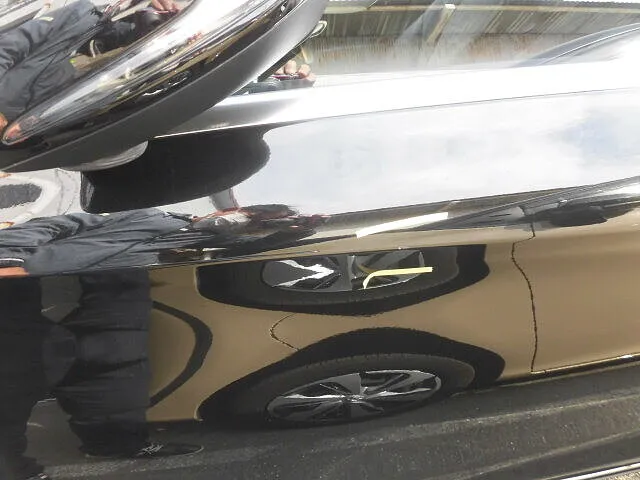 富士市　鈑金塗装　ベンツ　左フロントドアキズ塗装修理