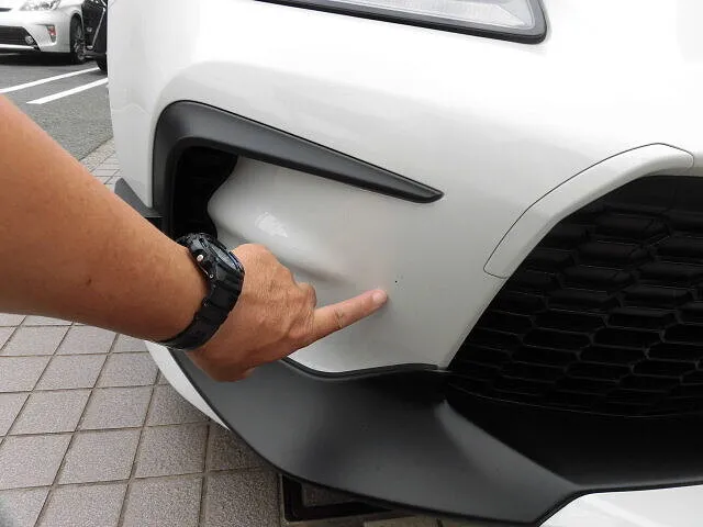 富士市　鈑金塗装　トヨタ　86　フロントバンパーキズ塗装修理　フロントスポイラー交換塗装