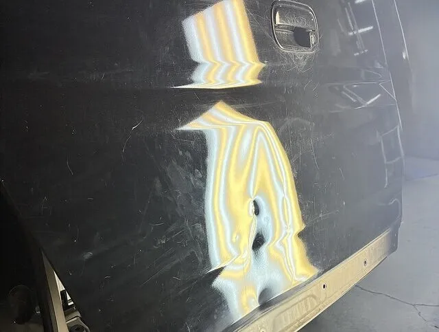 石川県小松市　デントリペア　ホンダ　NBOX➕　バックドア