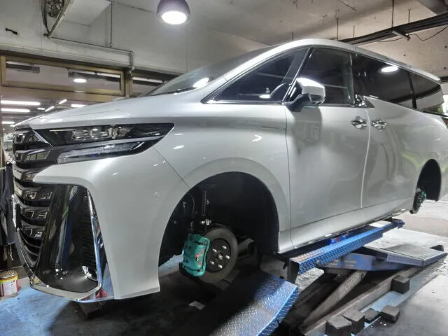 横浜市都筑区　キャリパー塗装　ヴェルファイア