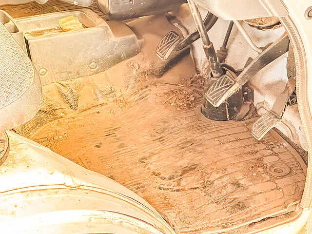 車検後の車内清掃サービス事例　キャリー　山鹿市のお客様