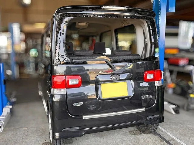 バックドア交換事例　山鹿市　当店代車