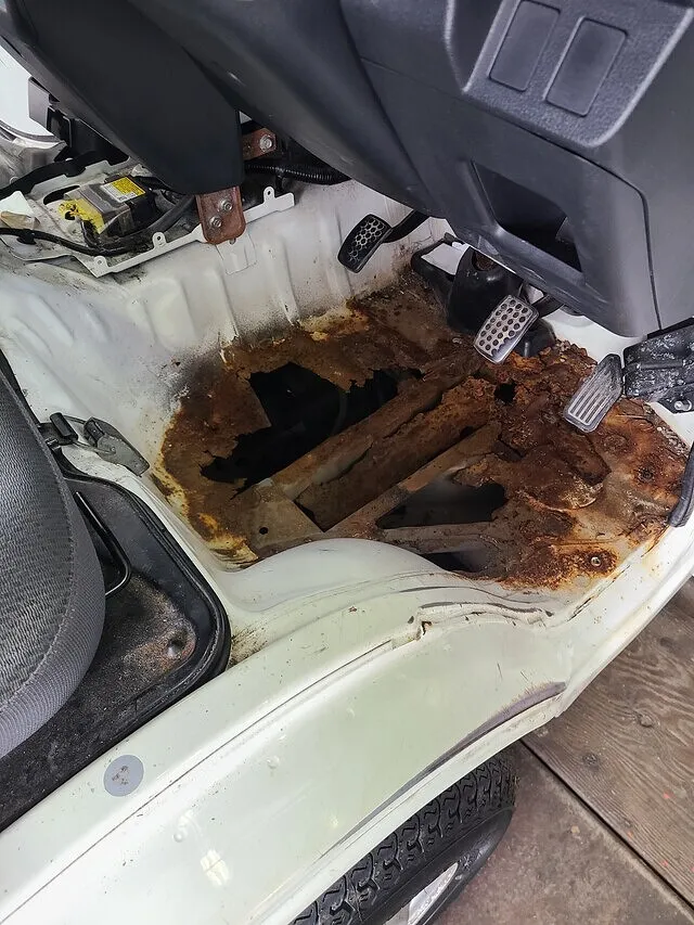 水産屋さん　ハイゼットトラック　フロア修理