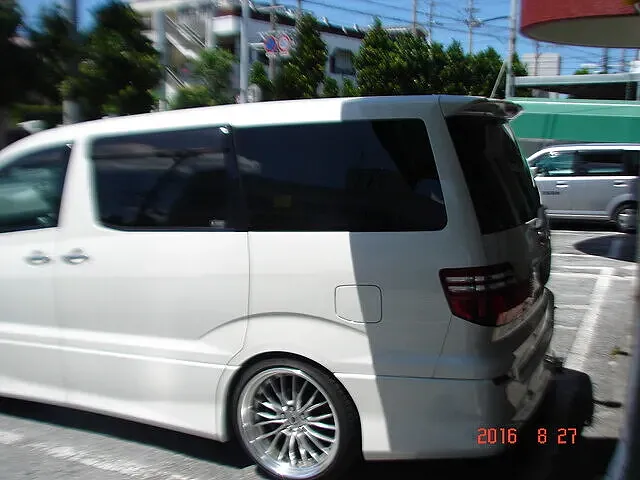 沖縄市　カーフィルム施工　アルファード
