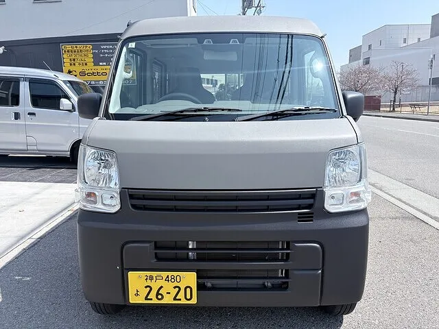 日産 NV100クリッパーバン リフトアップ マットグレー 全塗装 日産NV100クリッパーバンをRAPTOR全塗装｜コンクリートグレー施工事例